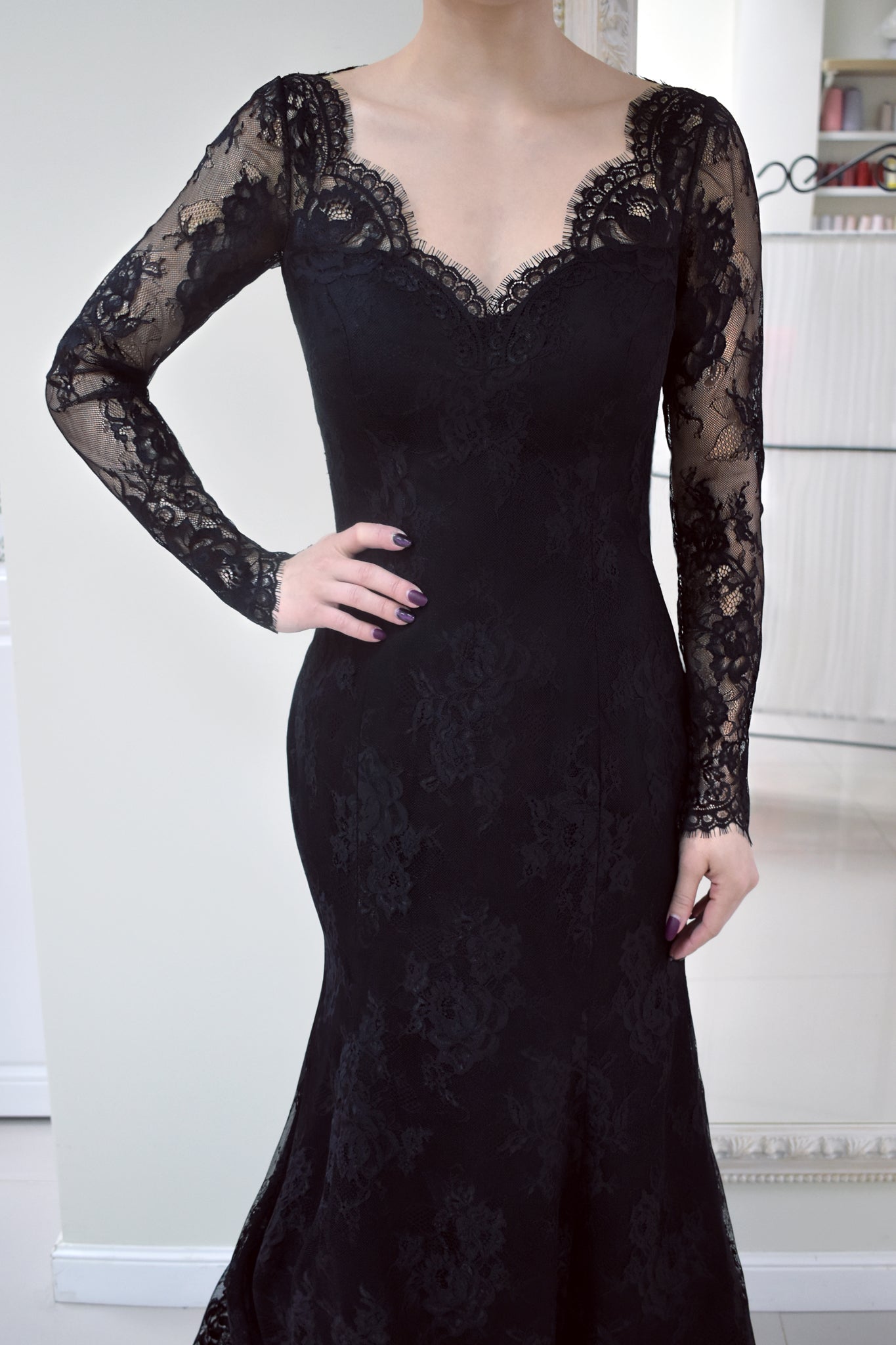 Verona in Red Chantilly lace