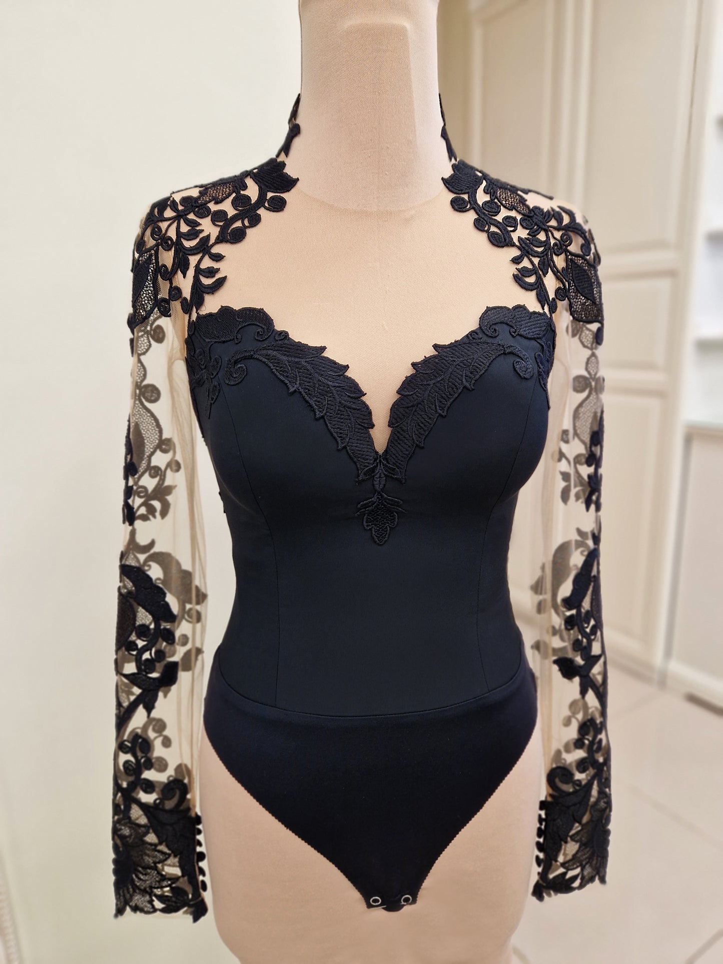Aurora Bodysuit | Sweetheart Neckline