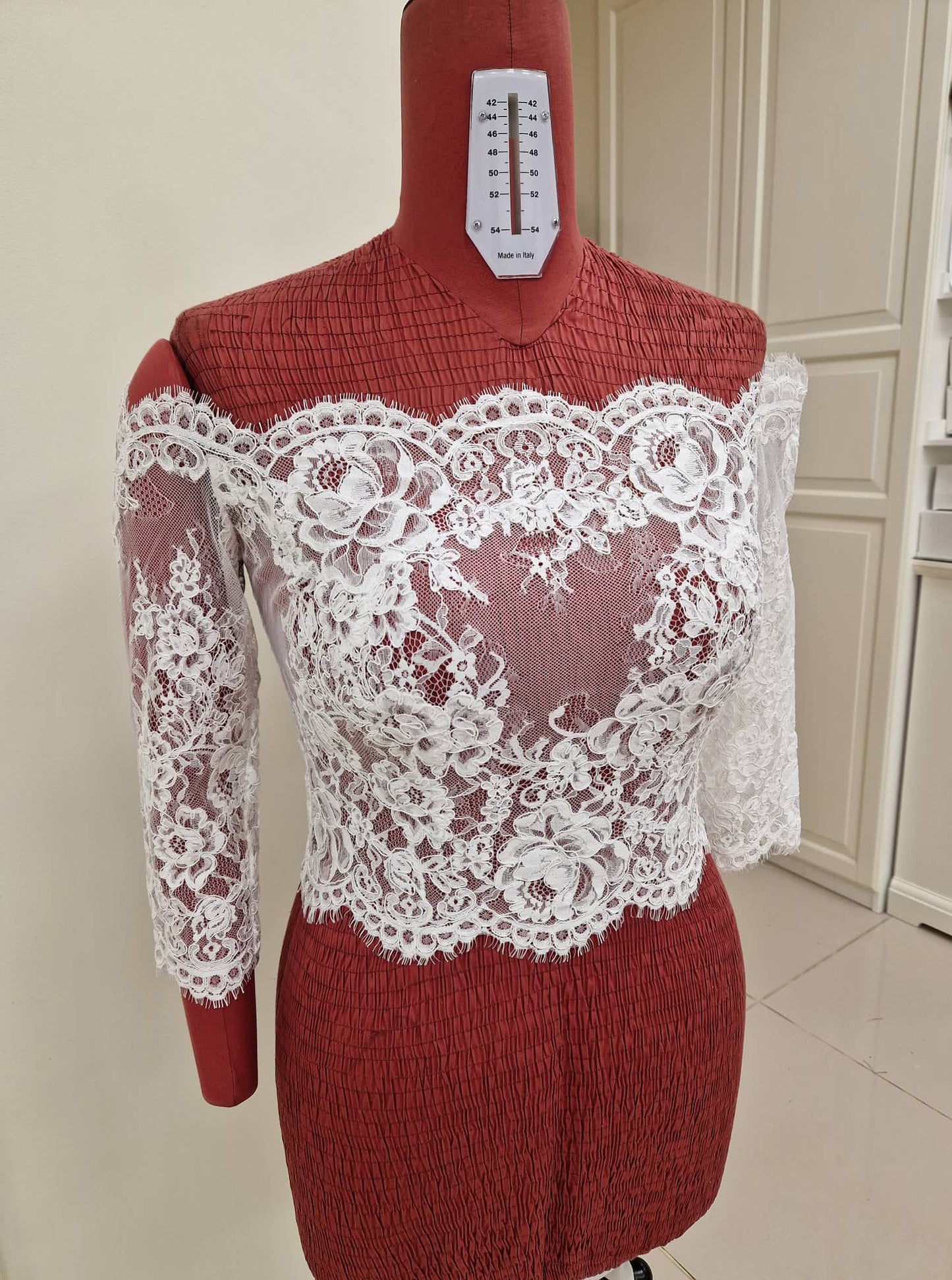 Off-shoulder Bolero | Alencon Lace