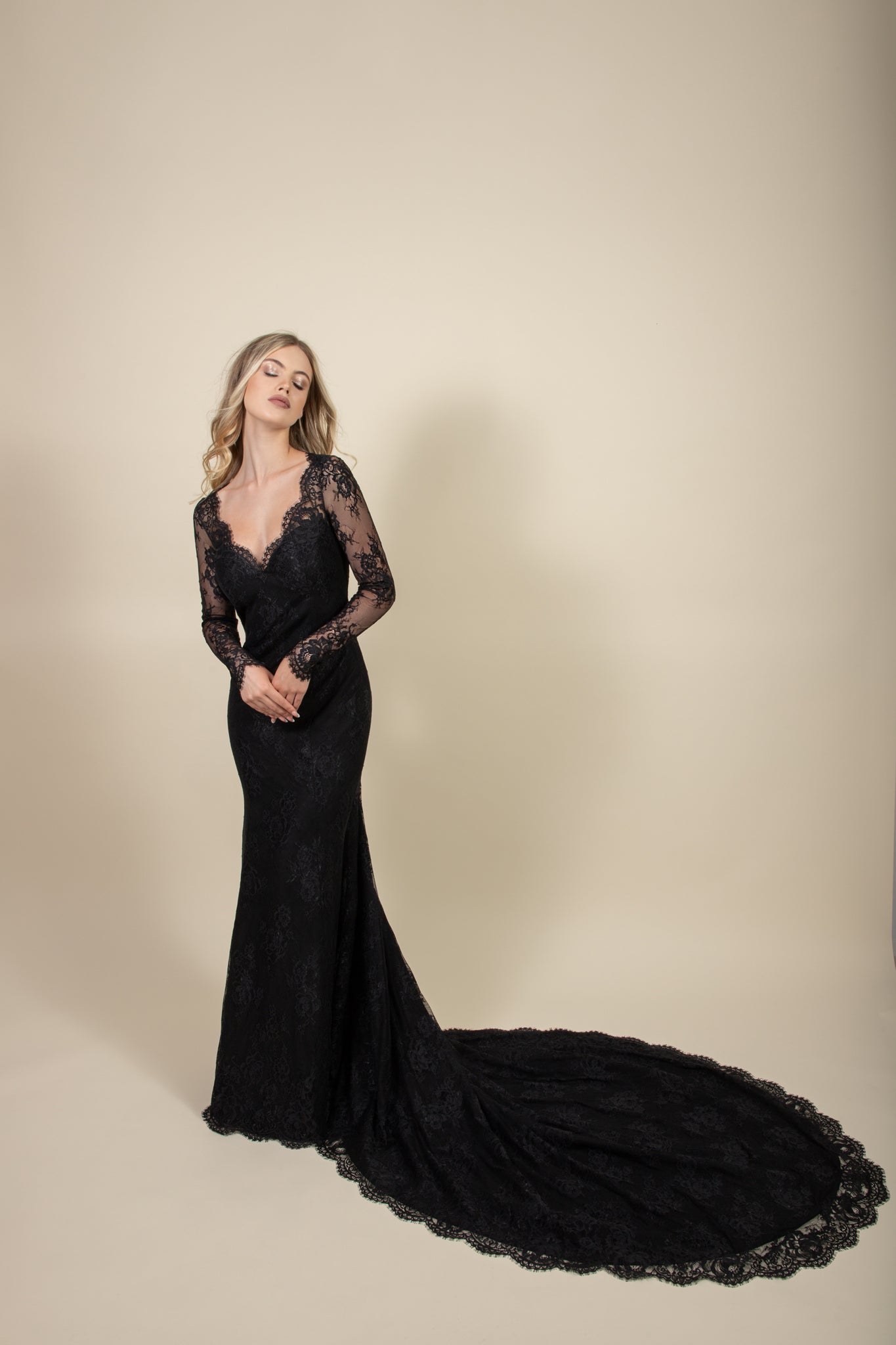 Verona in Chantilly lace