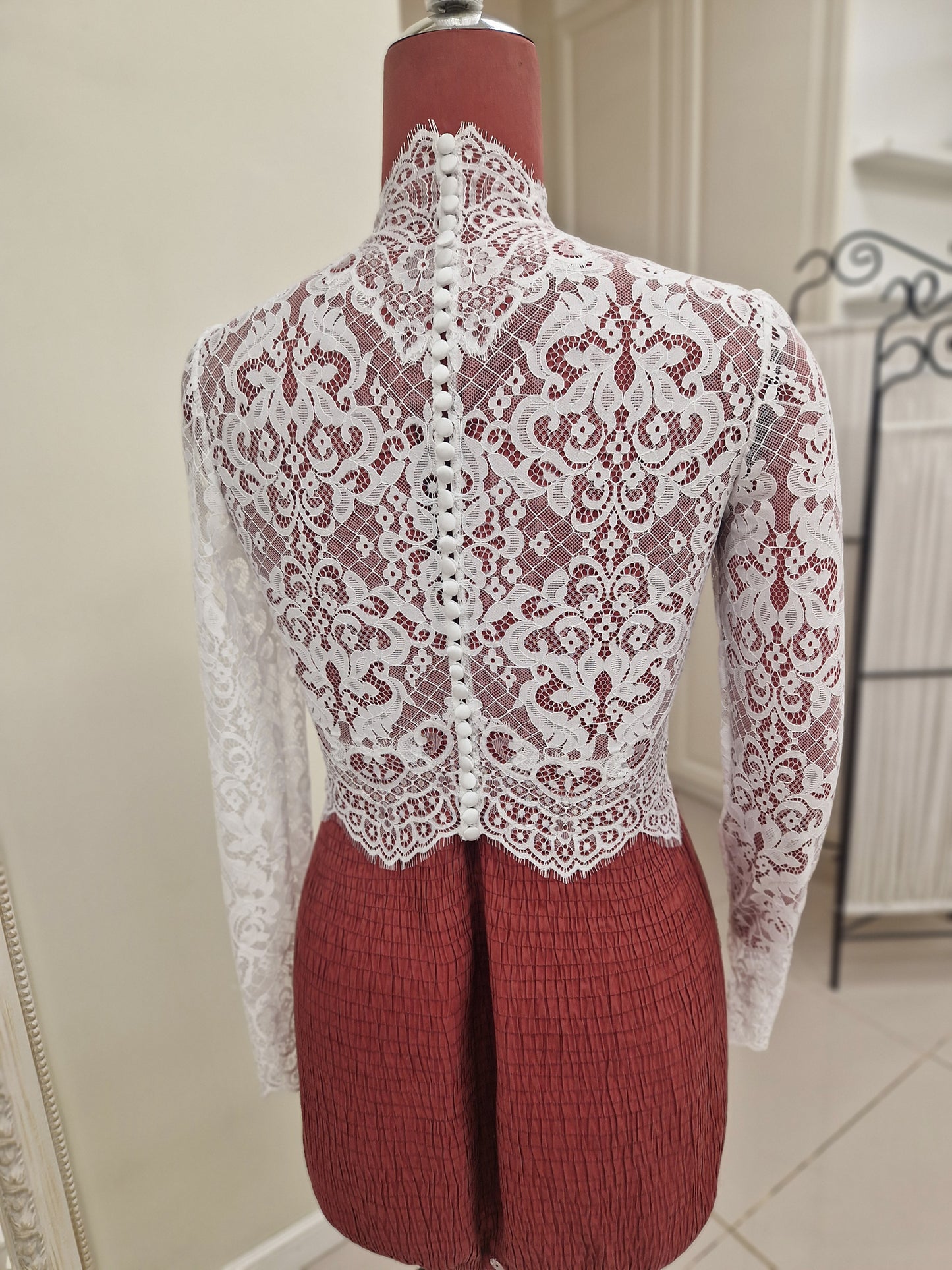 Turtleneck Bolero in Chantilly Lace with Intricate Lace Trim | ELEANOR