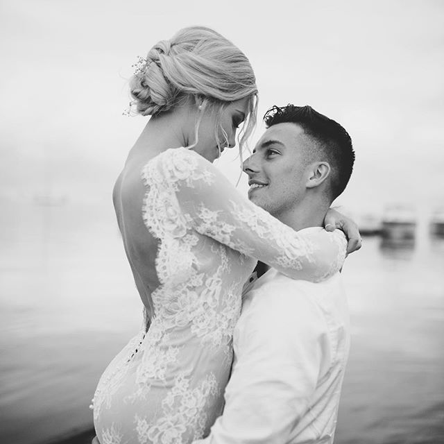 Brooke in Alencon Lace